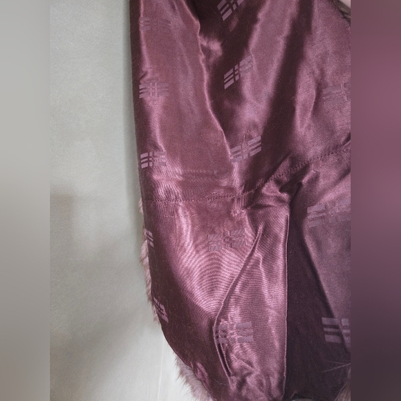 Luxurious Brown Fur Scarf, 73"x 12" - Picture 2 of 5